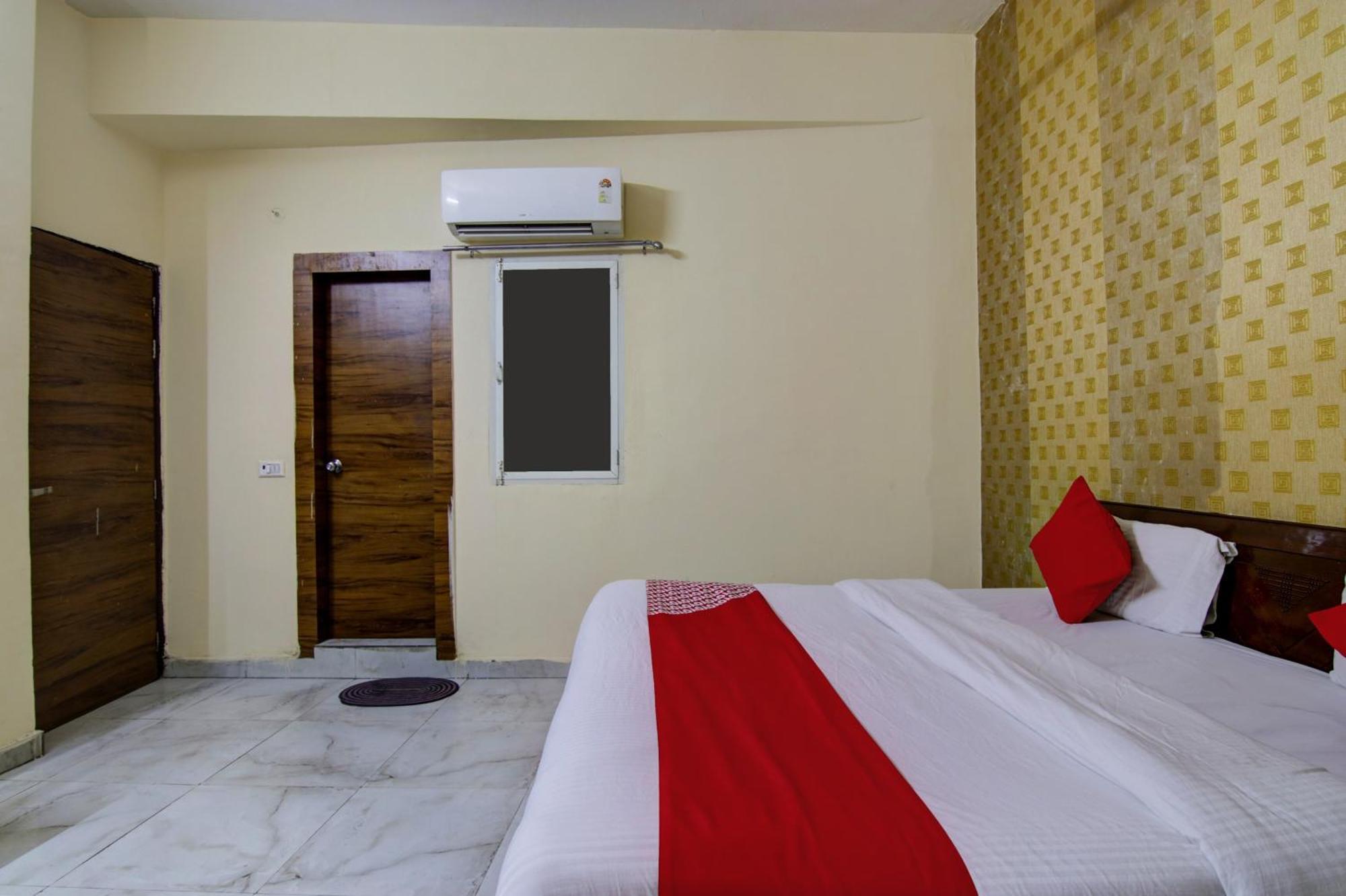 Hotel Yash House New Delhi Bagian luar foto